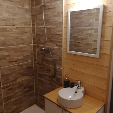 Au Pied Des Pistes * Montclar (Alpes-de-Haute-Provence)